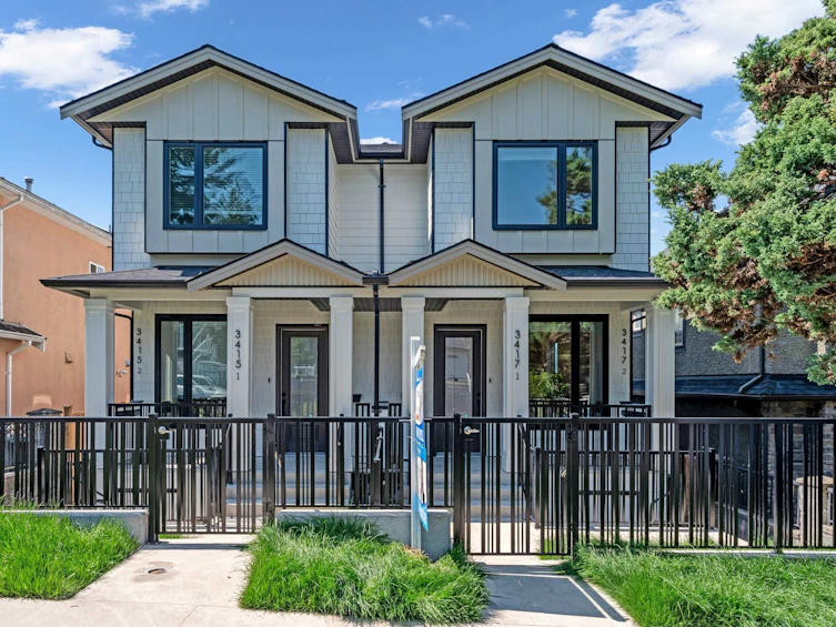3417 Seaforth Drive, Vancouver, BC, V5M 4C6 - 2