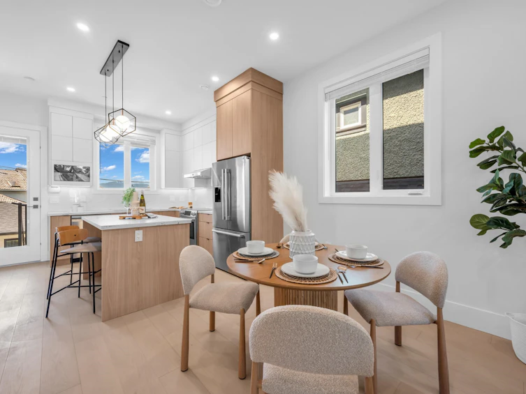 3417 Seaforth Drive, Vancouver, BC, V5M 4C6 - 9