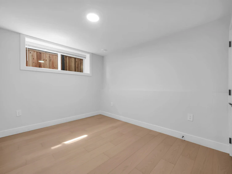 3417 Seaforth Drive, Vancouver, BC, V5M 4C6 - 26