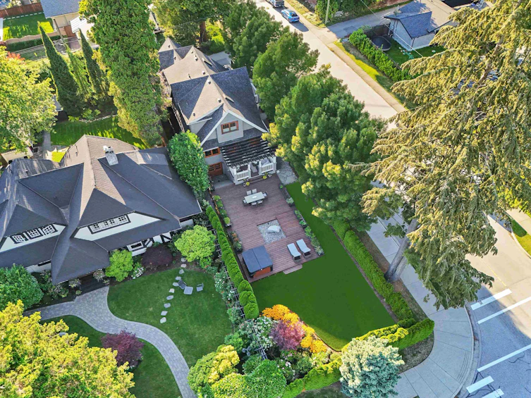 575 E 17th Street, North Vancouver, BC, V7L 2W4 - 2