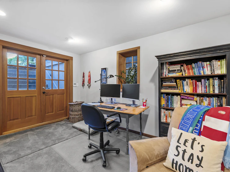 575 E 17th Street, North Vancouver, BC, V7L 2W4 - 30