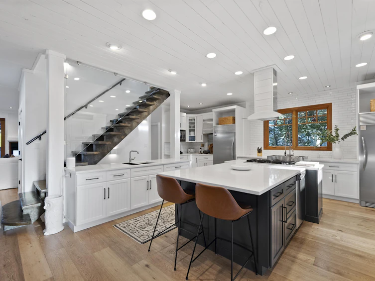 575 E 17th Street, North Vancouver, BC, V7L 2W4 - 9