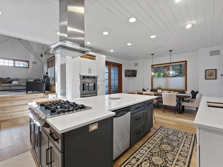 575 E 17th Street, North Vancouver, BC, V7L 2W4 - 8