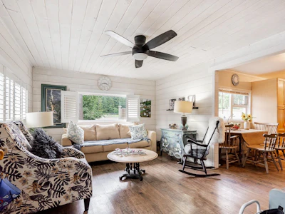 338 Balsam Street - 4