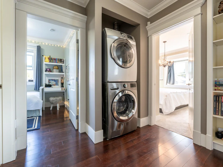1368 E 13th Avenue, Vancouver, BC, V5N 2B6 - 31
