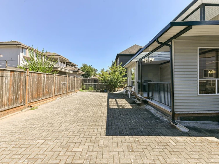 12761 60a Avenue, Surrey, BC, V3X 0A1 - 35