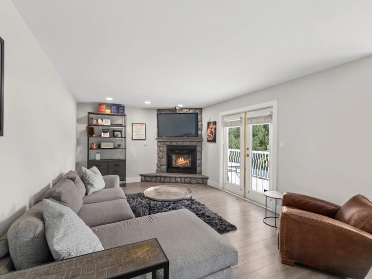 15333 Sheridan Drive, Pitt Meadows, BC, V3Y 2T9 - 11