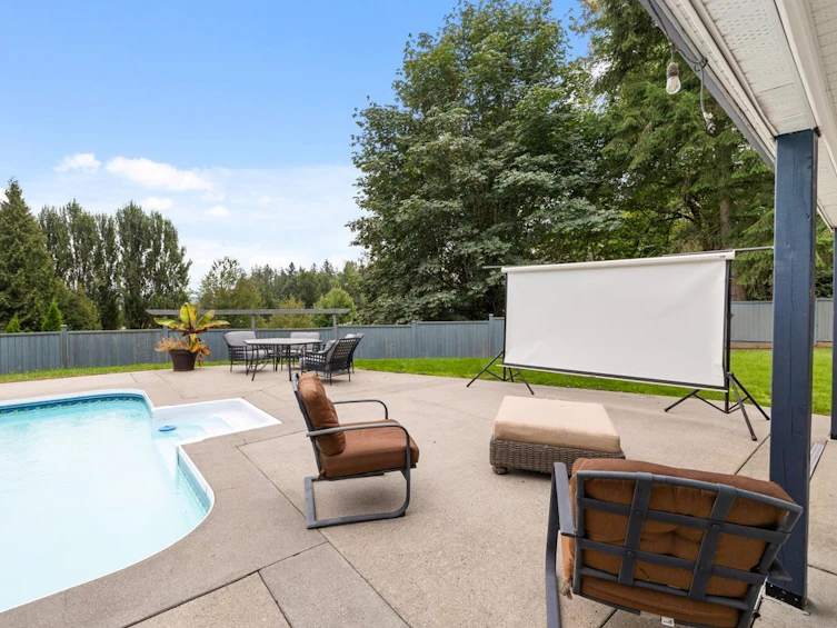 15333 Sheridan Drive, Pitt Meadows, BC, V3Y 2T9 - 5
