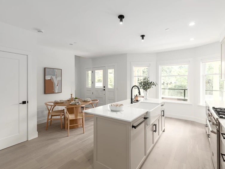 1967 Napier Street, Vancouver, BC, V5L 2N6 - 4