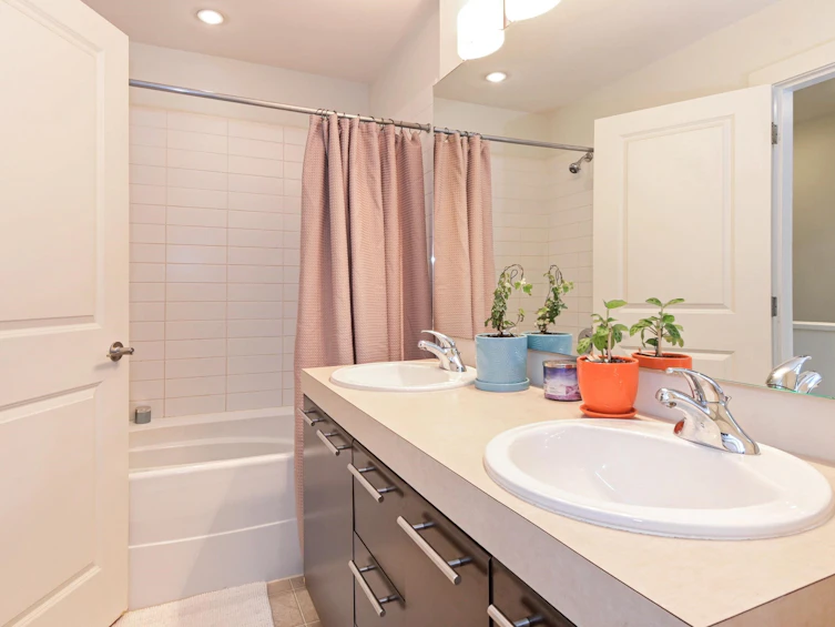 17-7238 189 Street, Surrey, BC, V4N 5Y8 - 18