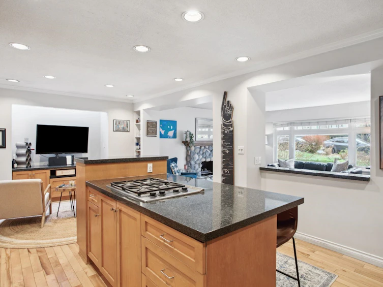 2569 Hyannis Point, North Vancouver, BC, V7H 1R9 - 8