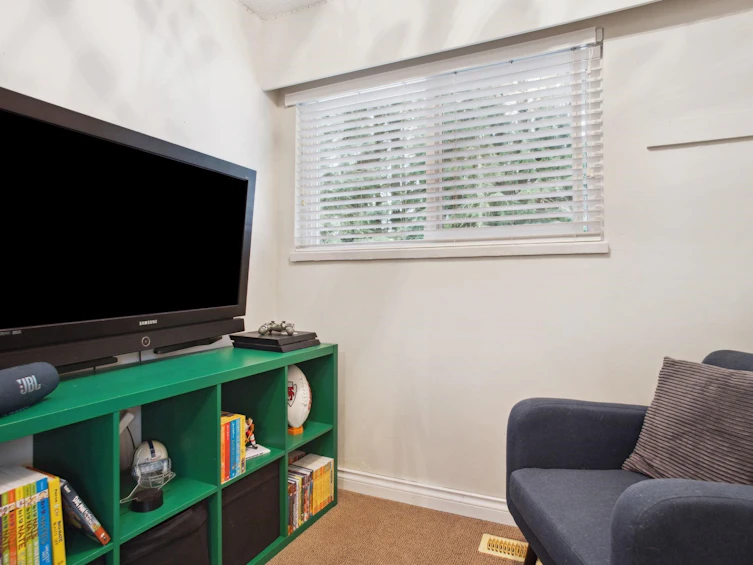 2569 Hyannis Point, North Vancouver, BC, V7H 1R9 - 33