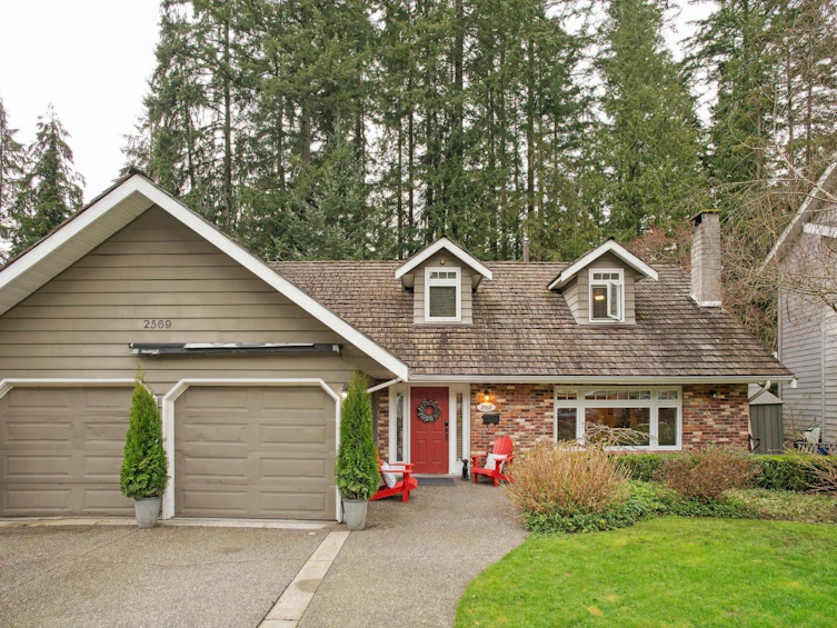 2569 Hyannis Point, North Vancouver, BC, V7H 1R9 - 2