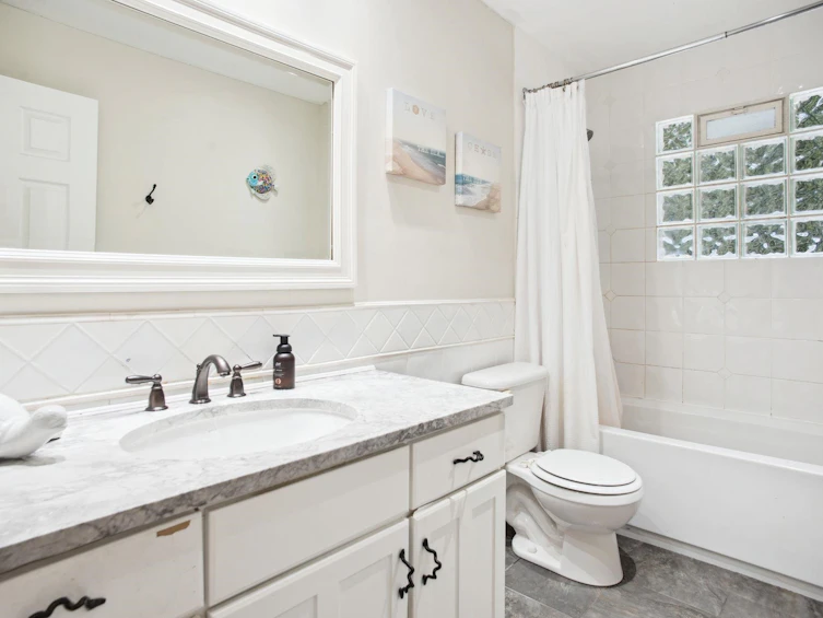 2569 Hyannis Point, North Vancouver, BC, V7H 1R9 - 31
