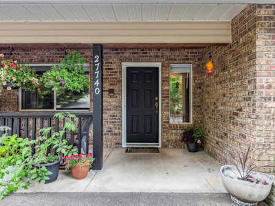 27740 Sayers Crescent - 4