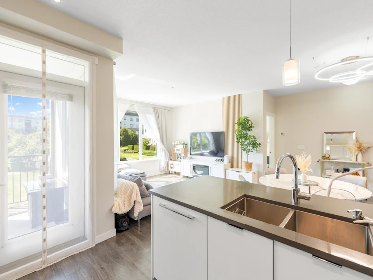 215-9388 Tomicki Avenue, Richmond, BC, V6X 0P1 - 14