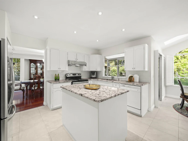 102 Aspenwood Drive, Port Moody, BC, V3H 4V6 - 6