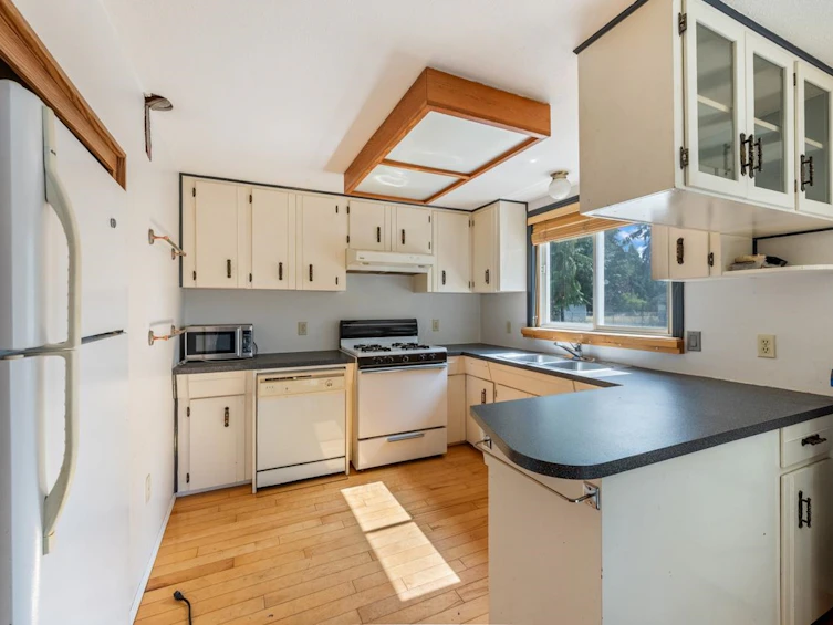 3283 196 Street, Surrey, BC, V3Z 1A9 - 15