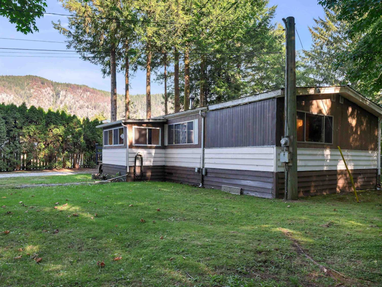 25 Bracken Parkway, Squamish, BC, V0N 1H0 - 21
