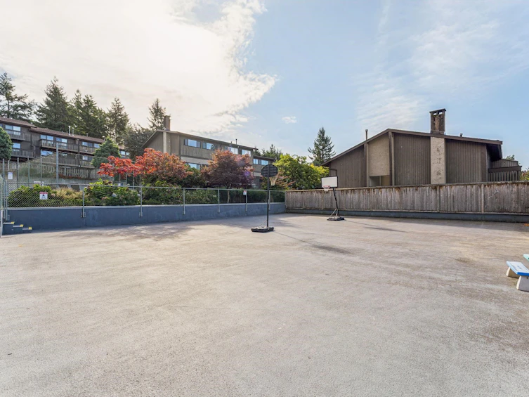 1053 Old Lillooet Road, North Vancouver, BC, V7J 3H6 - 30