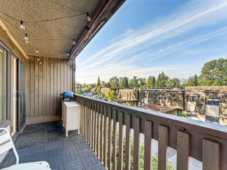 1053 Old Lillooet Road, North Vancouver, BC, V7J 3H6 - 25