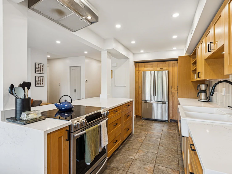 1053 Old Lillooet Road, North Vancouver, BC, V7J 3H6 - 4