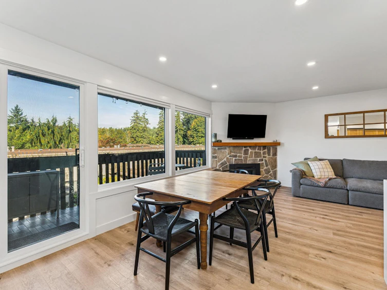 1053 Old Lillooet Road, North Vancouver, BC, V7J 3H6 - 11