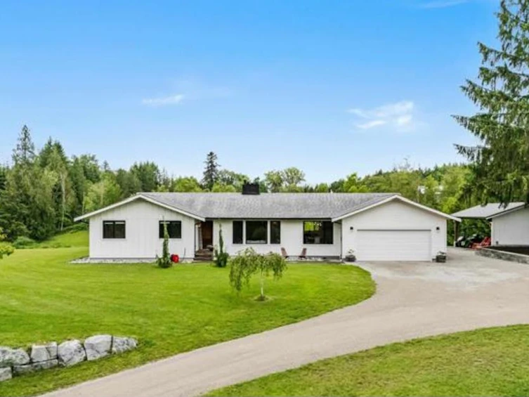 22125 102 Avenue, Langley, BC, V1M 3V3