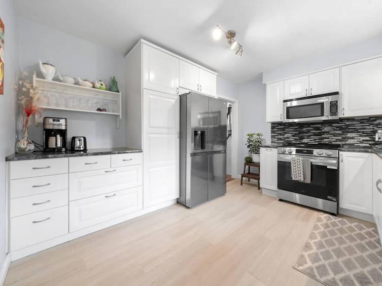 3020 Thorncliffe Drive, North Vancouver, BC, V7R 2T1 - 13