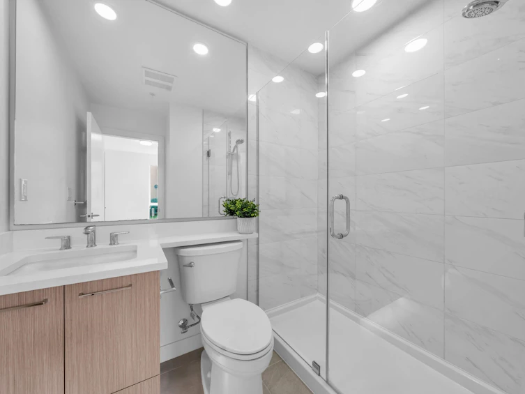 209-7588 16th Street, Burnaby, BC, V3N 0H8 - 19