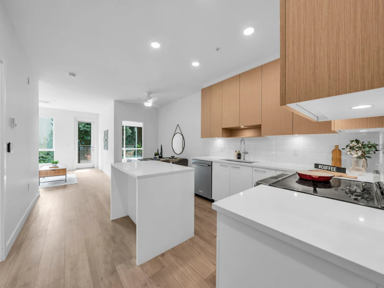 209-7588 16th Street, Burnaby, BC, V3N 0H8 - 20
