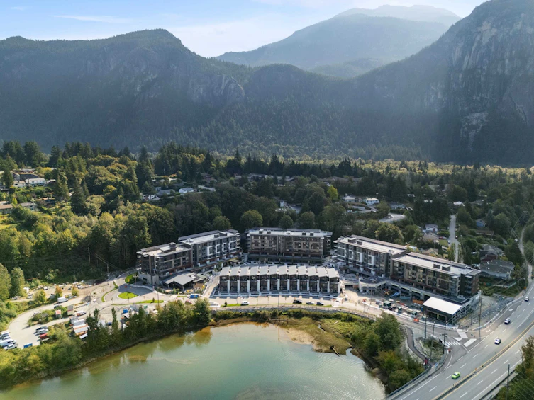 401-1506 Scott Crescent, Squamish, BC, V8B 1G4