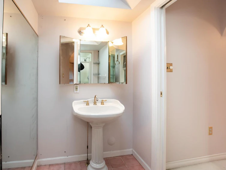 4631 Garry Street, Delta, BC, V4K 2T2 - 21