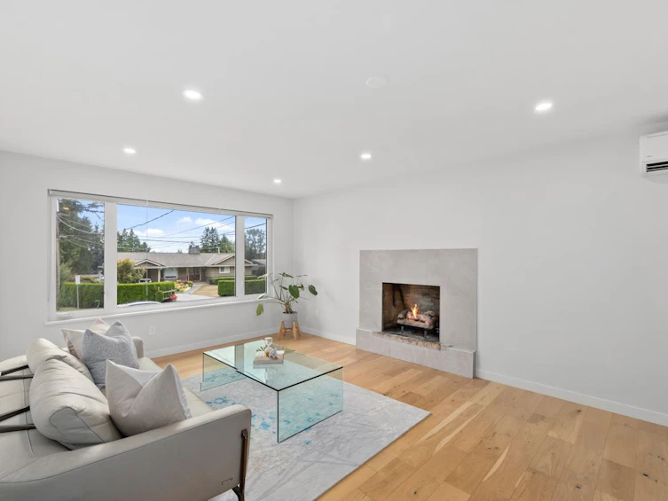 2996 Plymouth Drive, North Vancouver, BC, V7H 1C7 - 3