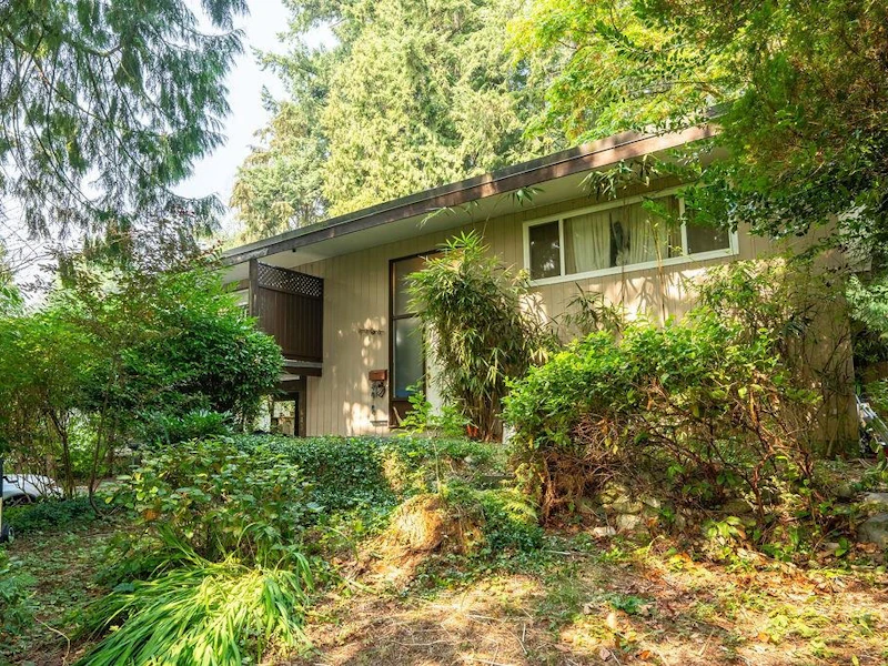 643 Plymouth Drive, North Vancouver BC V7H 2H5