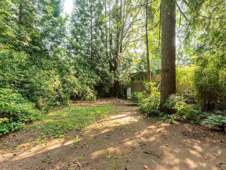 643 Plymouth Drive, North Vancouver, BC, V7H 2H5 - 11