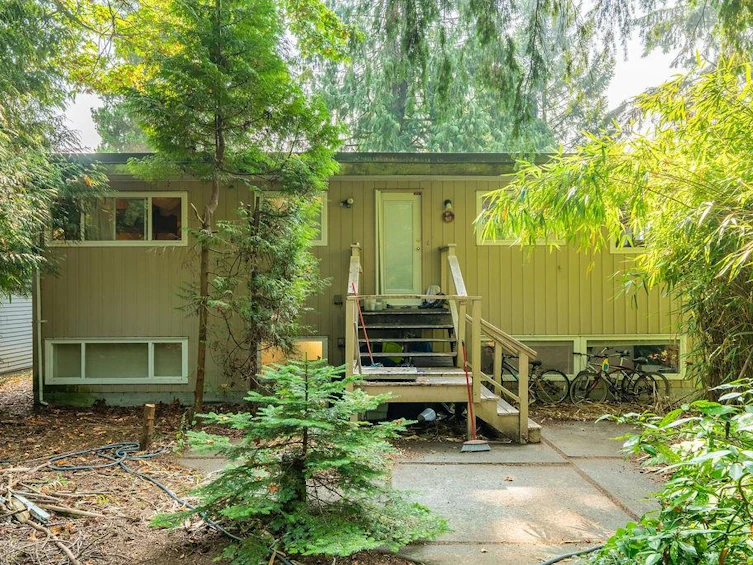 643 Plymouth Drive, North Vancouver, BC, V7H 2H5 - 7