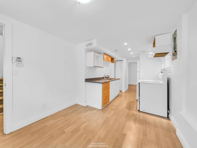 4140 Ontario Street, Vancouver, BC, V5V 3G6 - 28