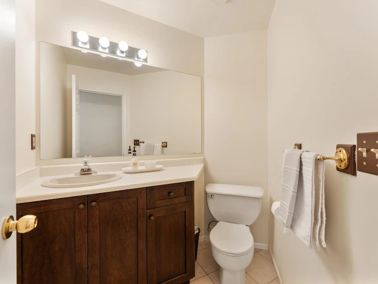 11-5400 Patterson Avenue, Burnaby, BC, V5H 2M5 - 9