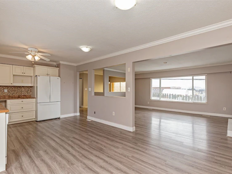 31511 Marshall Road, Abbotsford, BC, V2T 6B1 - 9