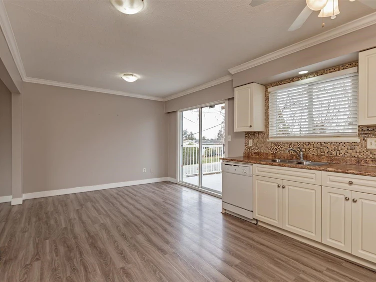 31511 Marshall Road, Abbotsford, BC, V2T 6B1 - 10