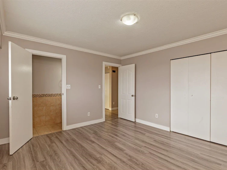 31511 Marshall Road, Abbotsford, BC, V2T 6B1 - 12