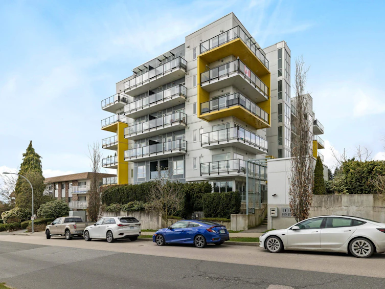 104-809 Fourth Avenue, New Westminster, BC, V3M 0K1 - 2