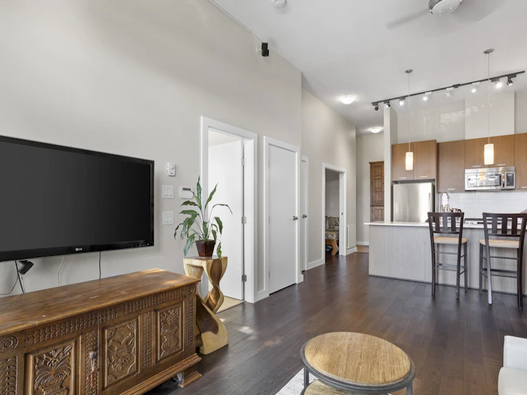 103-1182 W 16th Street, North Vancouver, BC, V7P 0B3 - 3