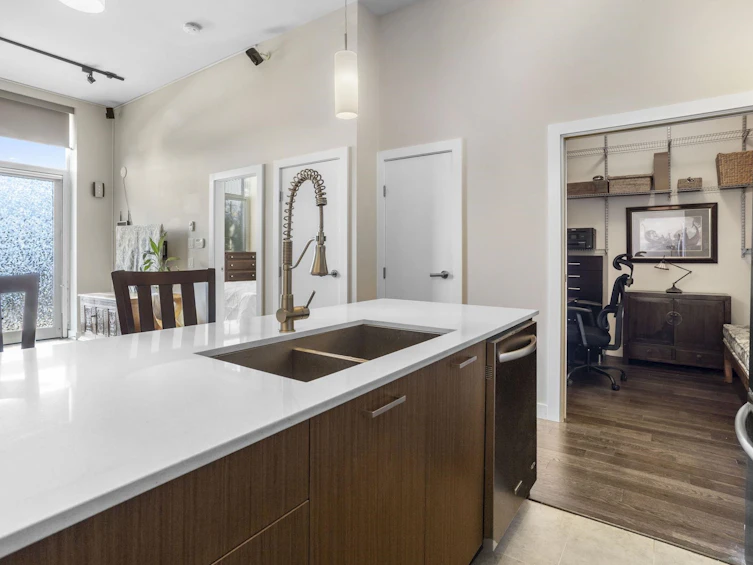103-1182 W 16th Street, North Vancouver, BC, V7P 0B3 - 8