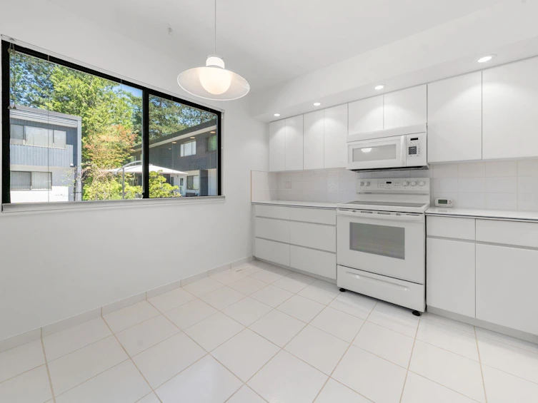 7319 Coronado Drive, Burnaby, BC, V5A 1P9 - 13