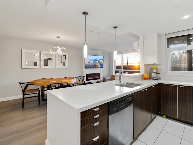 308-160 W 3rd Street, North Vancouver, BC, V7M 0A9 - 6