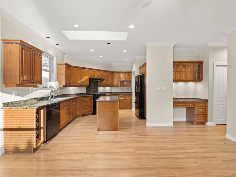 21061 44a Avenue, Langley, BC, V3A 8P9 - 9