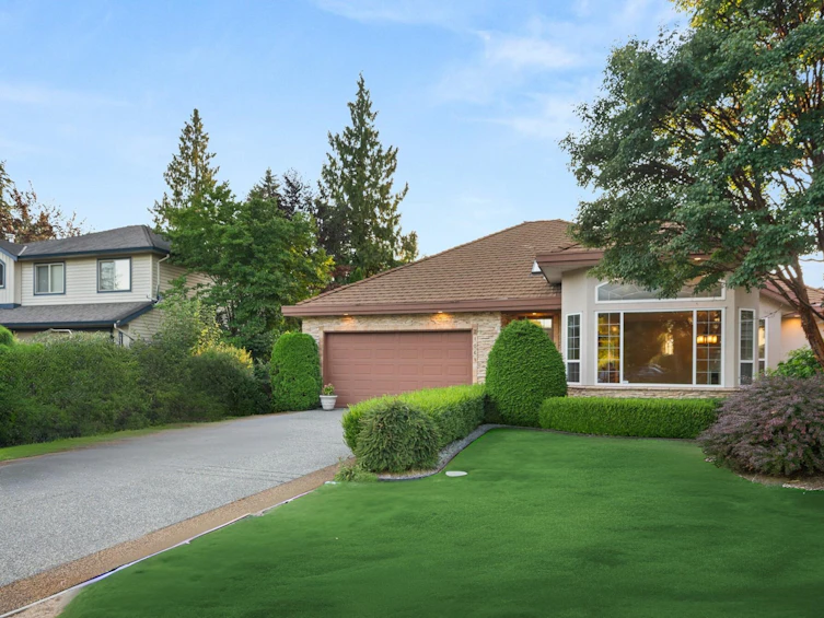 21061 44a Avenue, Langley, BC, V3A 8P9