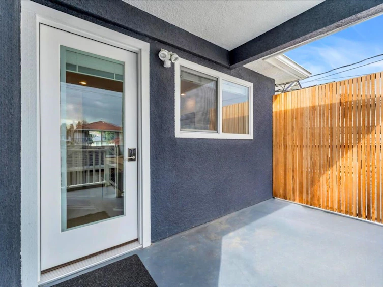 2942 E Georgia Street, Vancouver, BC, V5K 2K6 - 22